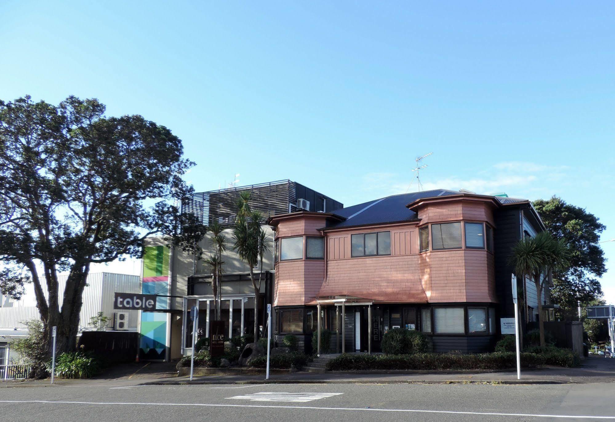 Nice Hotel New Plymouth Buitenkant foto